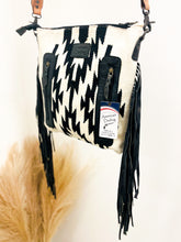 Load image into Gallery viewer, Black &amp; White Saddle Blanket Satchel Purse

