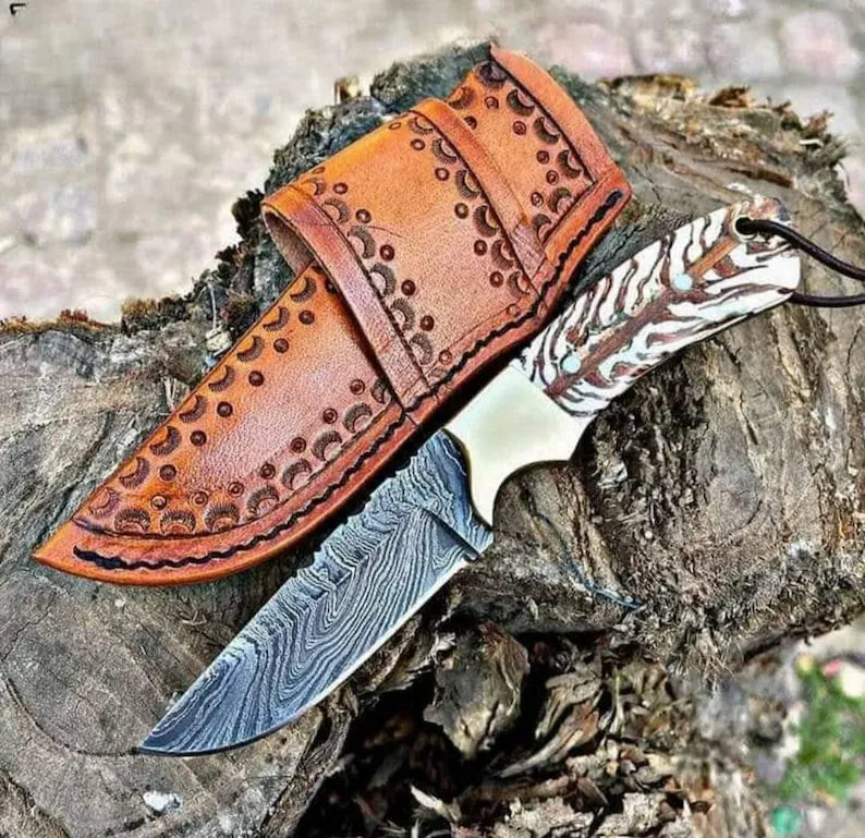 Knives and Outdoor Accessories