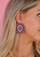 Load image into Gallery viewer, Pink Cluster Post Earring
