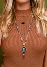 Load image into Gallery viewer, 28&quot; Chain Layered Concho Pendant Necklace
