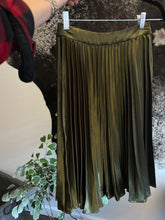 Load image into Gallery viewer, Olive Allure Midi Skirt
