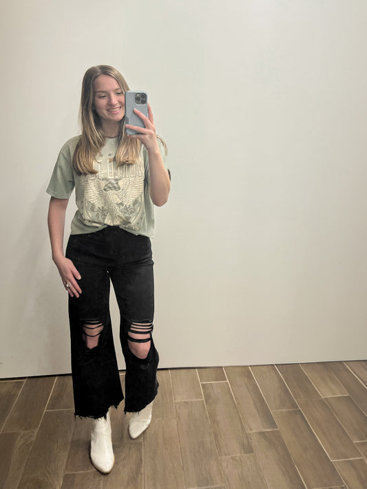 Blackout Distressed Jean
