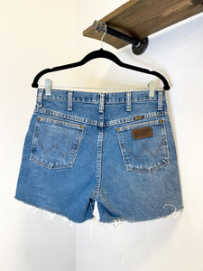 Vintage Wrangler Cutoff Shorts 32