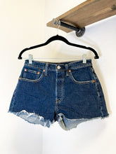 Load image into Gallery viewer, Vintage Levi Cutoff Shorts 27
