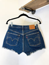 Load image into Gallery viewer, Vintage Levi Cutoff Shorts 27
