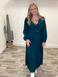 Layla Lace Maxi Dress