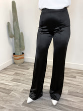 Load image into Gallery viewer, Most Wanted Trouser in Black
