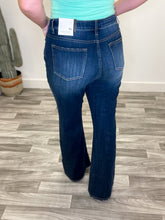 Load image into Gallery viewer, Caity Curvy Denim Flare
