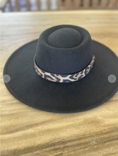 Load image into Gallery viewer, Chasin&#39; Cheetah Fedora Hat
