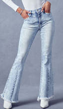 Load image into Gallery viewer, Lori Light Wash Denim Flare
